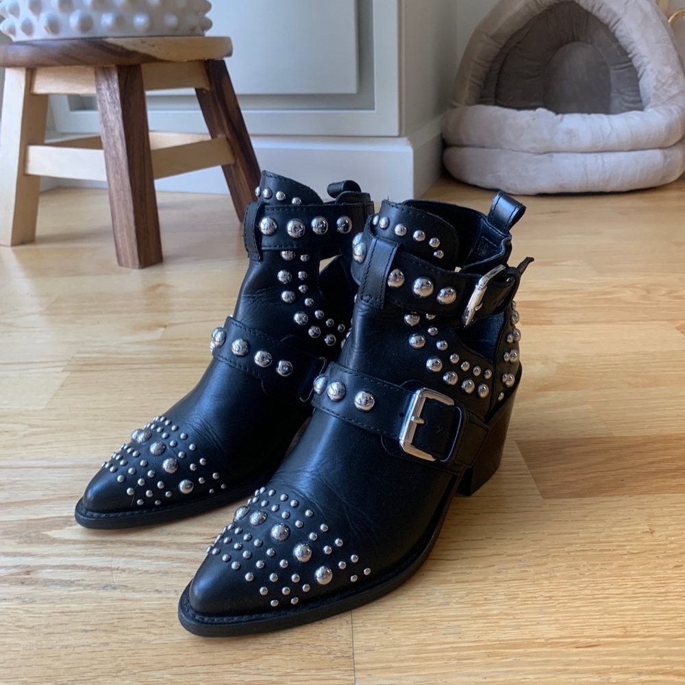 Kurt Geiger studded booties in size 26 (US 6)